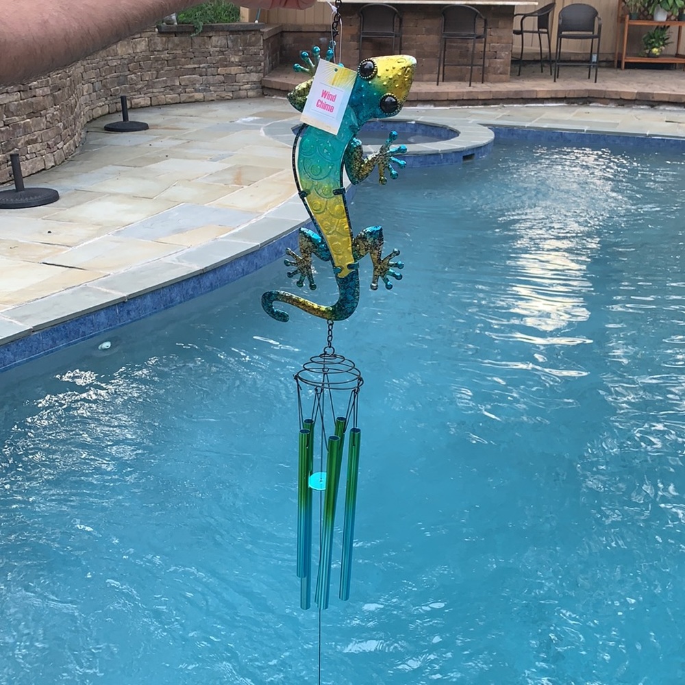 New Iguana Wind Chime - Picture 2 of 12